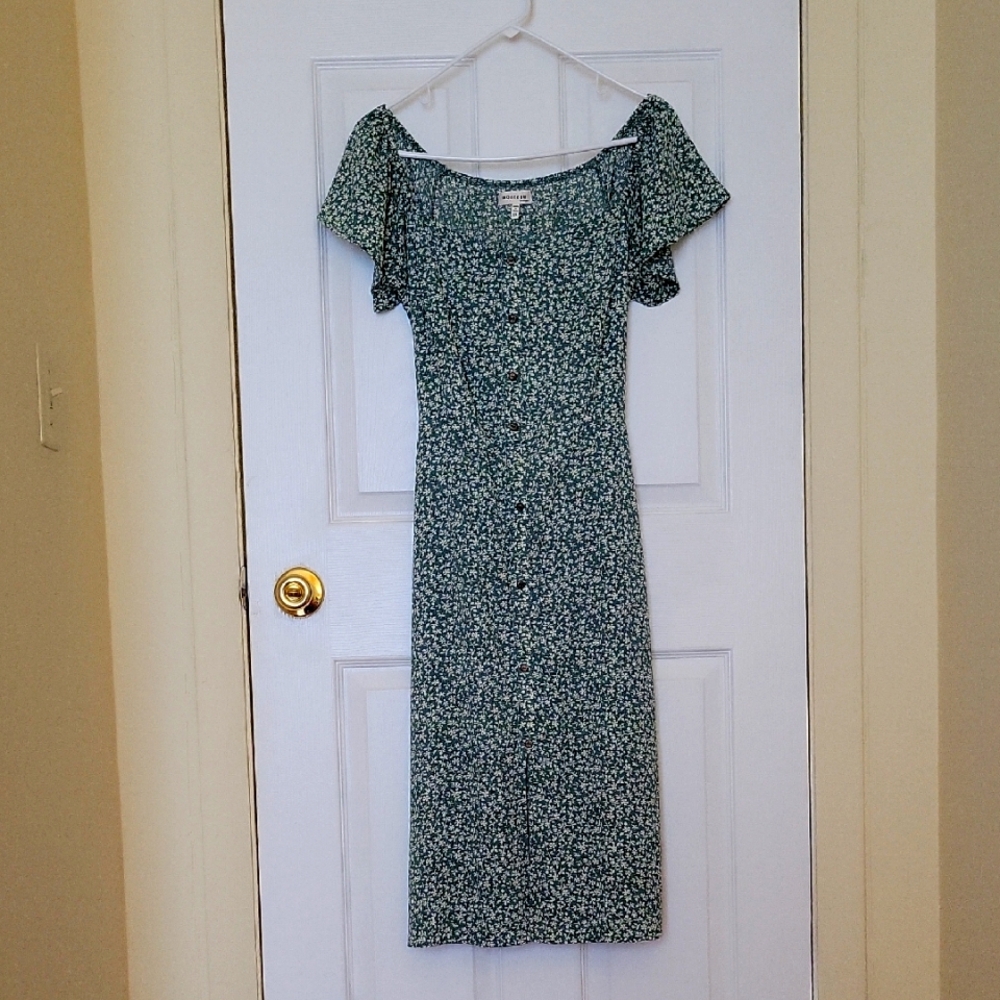 Floral Button-Front Green Midi Dress